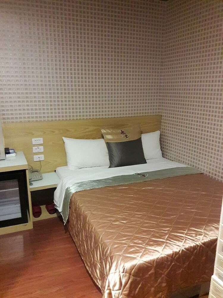 Yung Feng Hotel