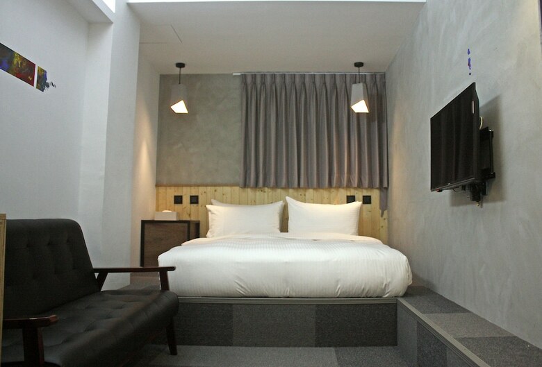 Hotel Just Inn - City Hall