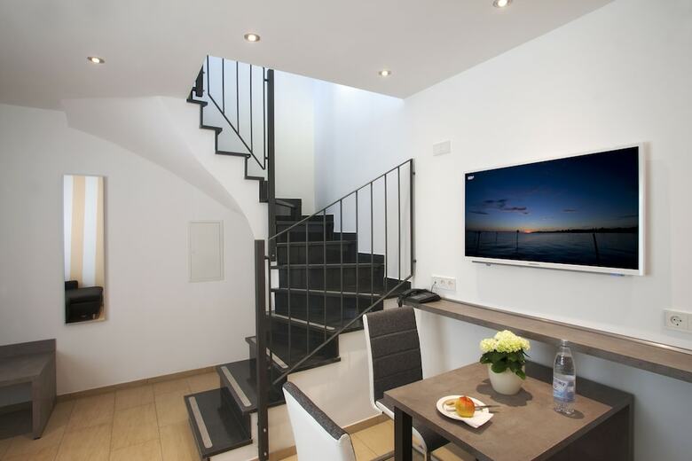 Ebner - Boutique-hotel Und Konditorei