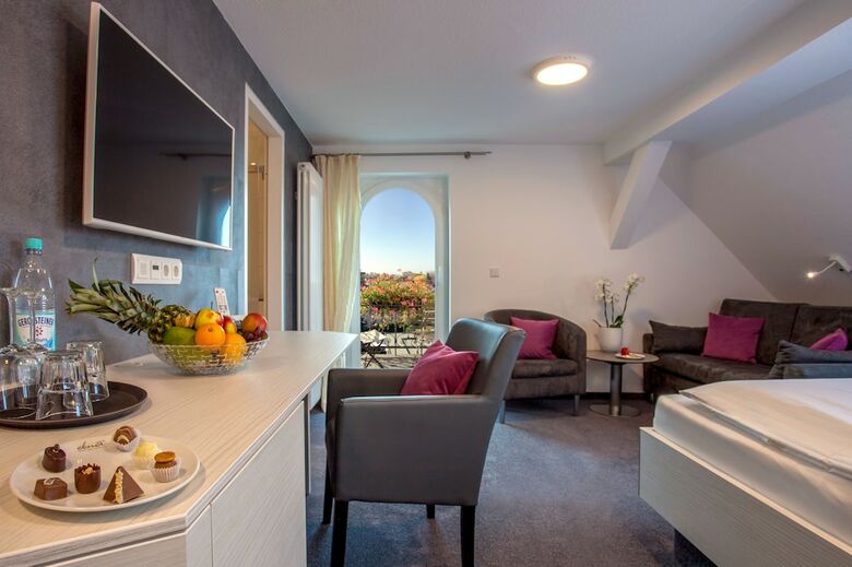 Ebner - Boutique-hotel Und Konditorei