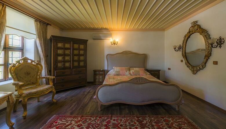 Hotel Altin Konak