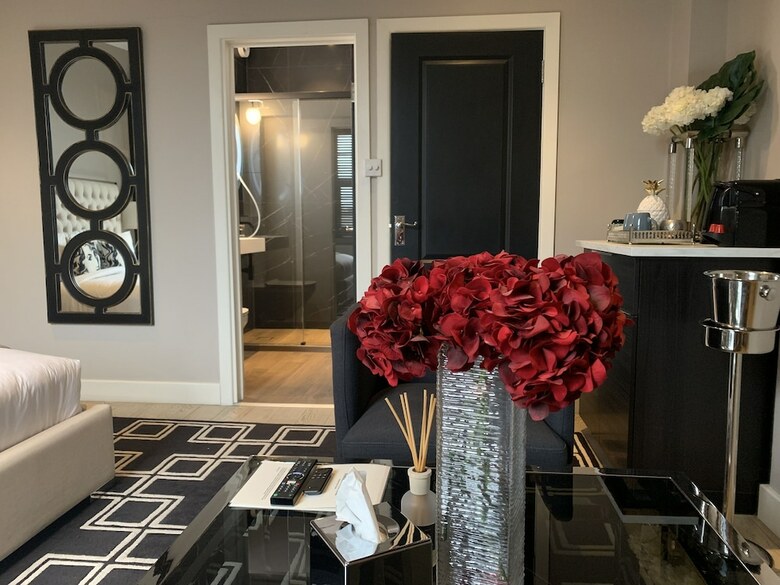 Hotel Sakkson House Rooms & Suites