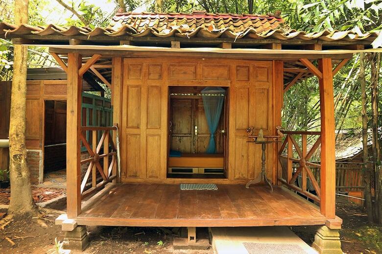 Hostal Omah Jegog Homestay