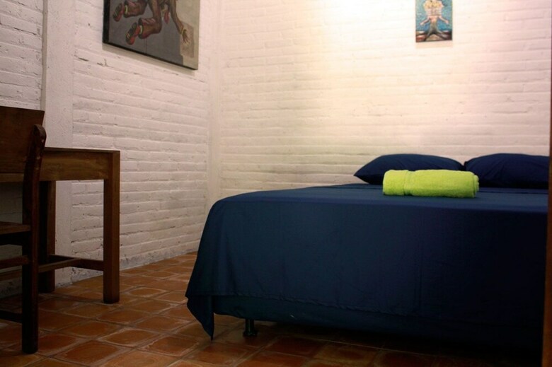 Hostal Omah Jegog Homestay