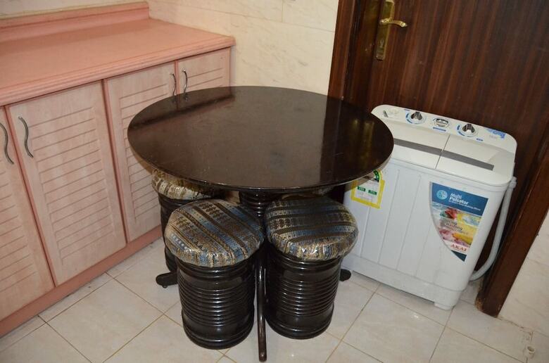 Aparthotel Danat Apartments (Singles Only)