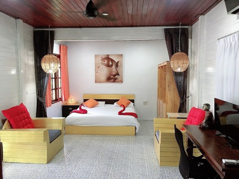 Hotel Reggae Garden Villas & Restaurant