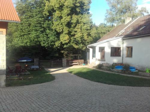 Agroturismo Kypr?v Ml�n