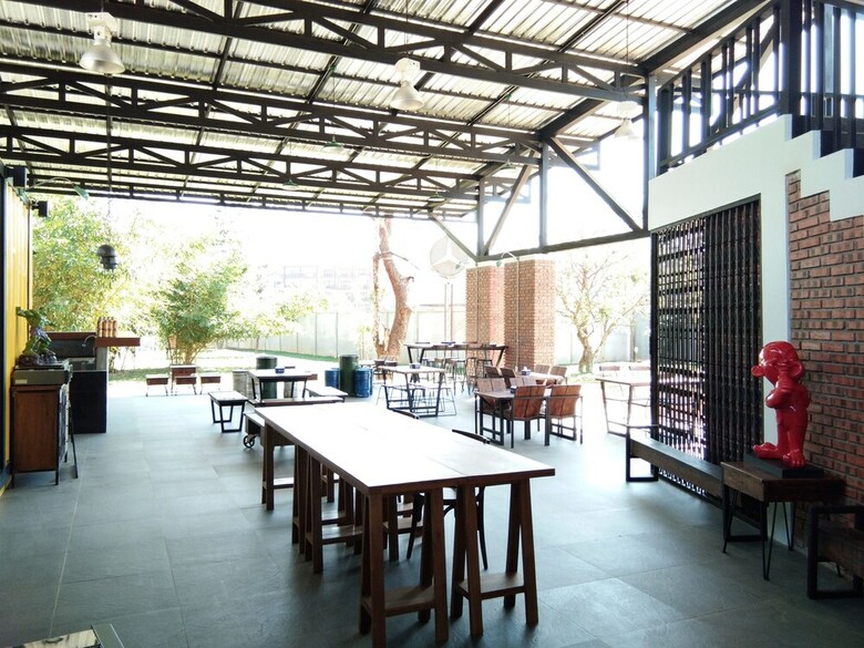 Hotel Kong Resort