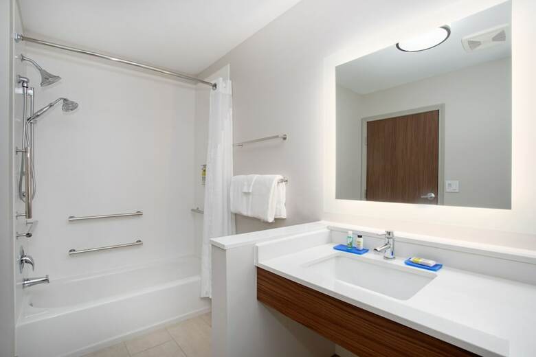 Hotel Holiday Inn Express And Suites Dakota Dunes