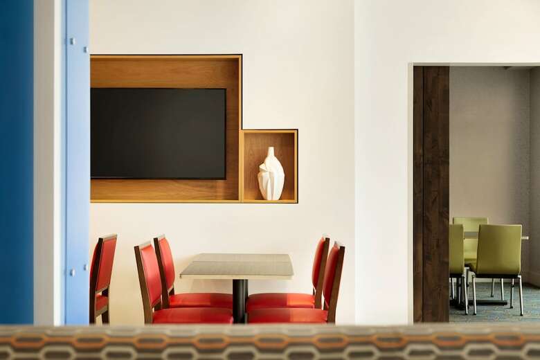 Hotel Holiday Inn Express And Suites Dakota Dunes