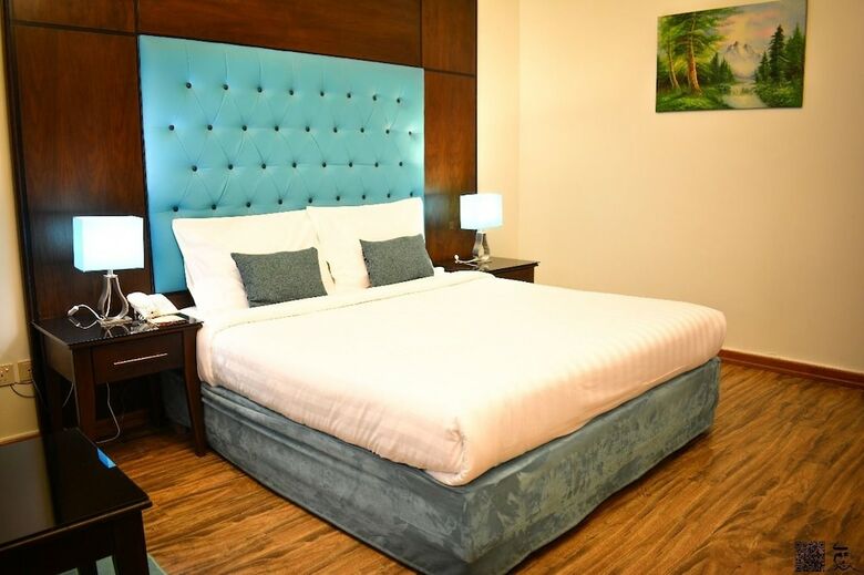 Lazourd Palace Hotel Apartments