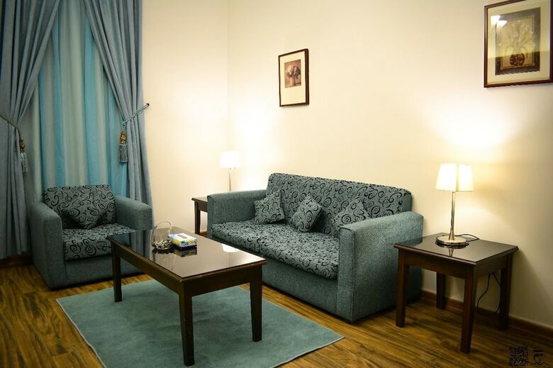 Lazourd Palace Hotel Apartments