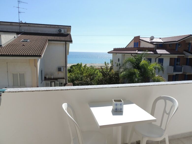 B&B A Due Passi Dal Mare