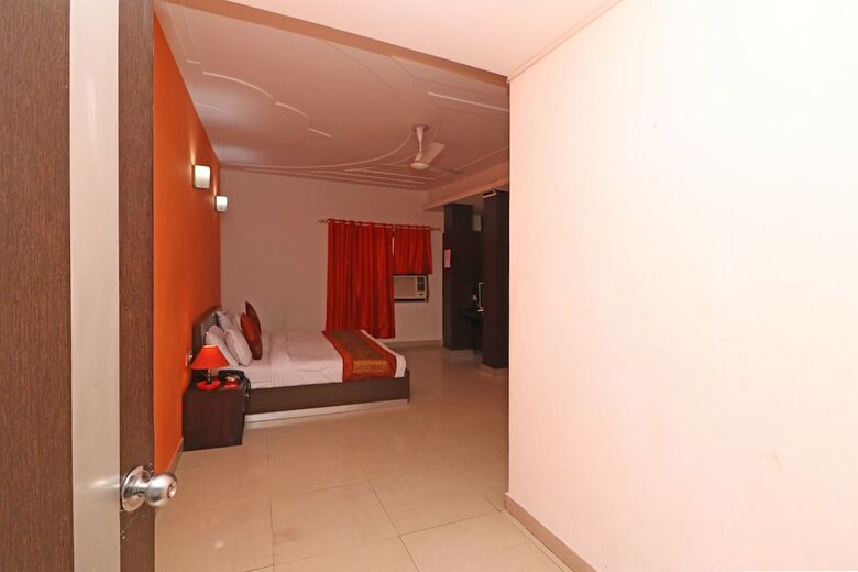 Hotel Era Residency