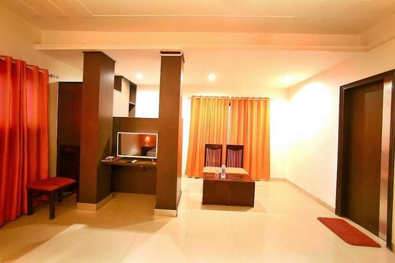 Hotel Era Residency
