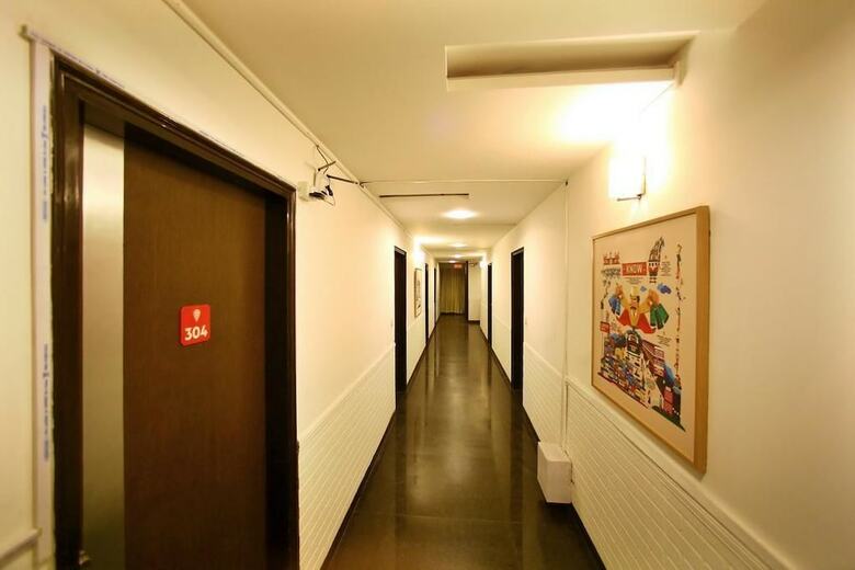 Hotel Era Residency