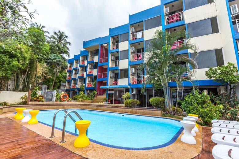 Porterhouse Beach Hotel