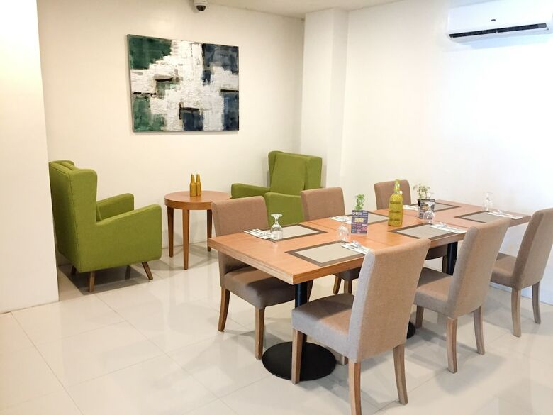 Top Star Hotel Oton