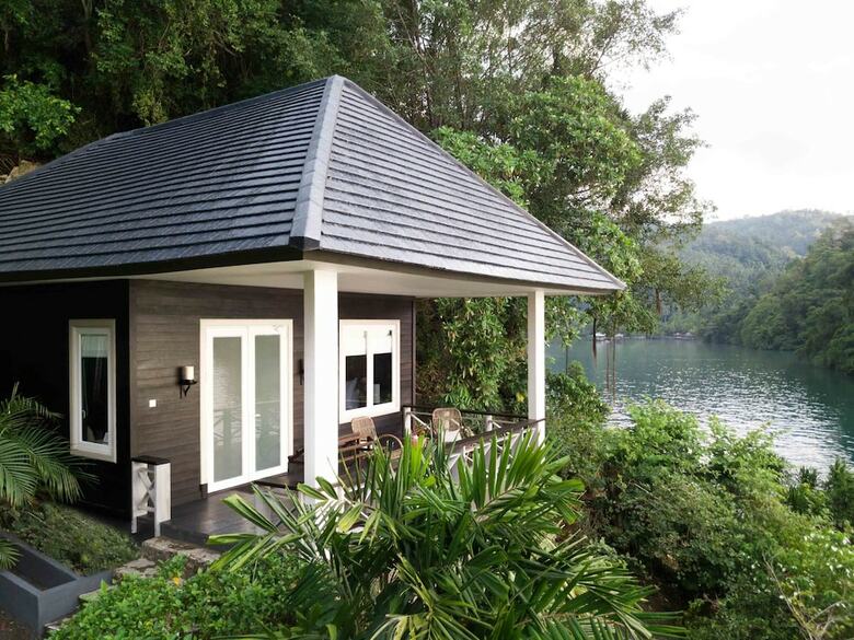 Hotel Lembeh Resort