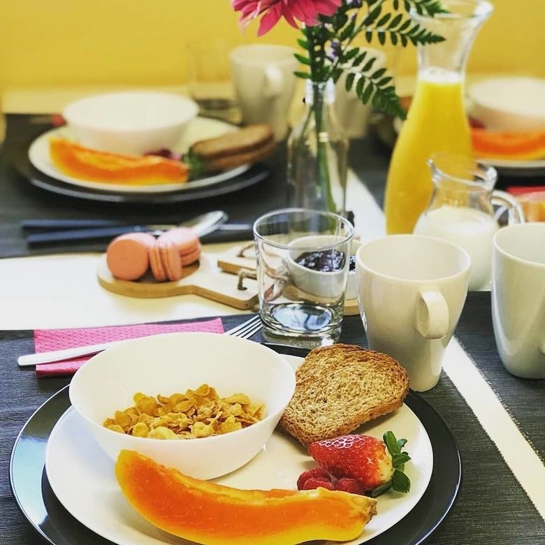 Hostal F3 Guest House