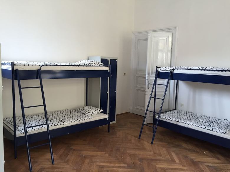 Hostal Cosmopole Hostel