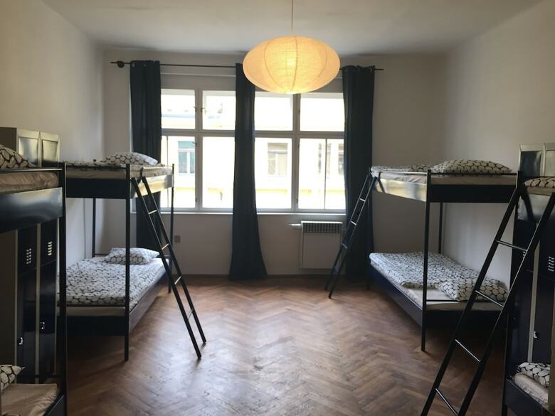 Hostal Cosmopole Hostel