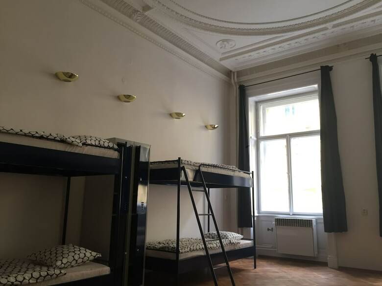 Hostal Cosmopole Hostel