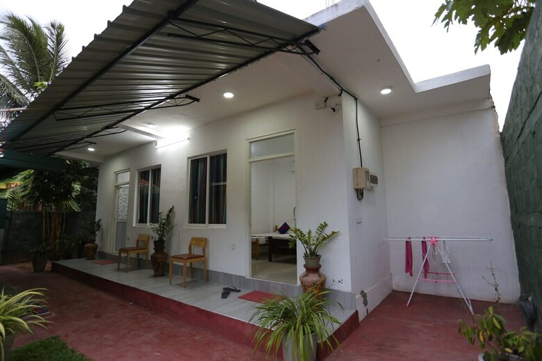 Bed & Breakfast Araliya White House
