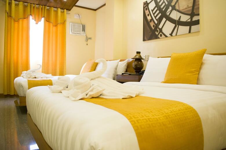 Royal Mansion Hotel