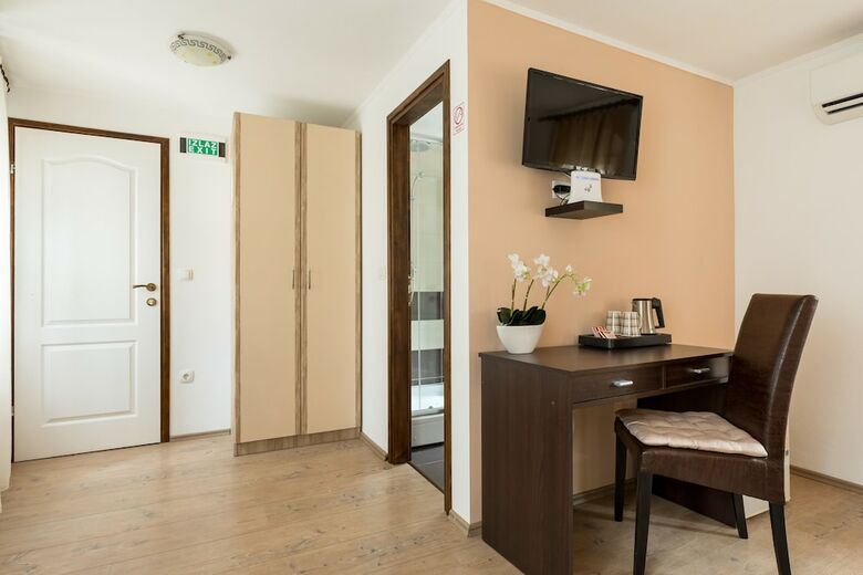 Hotel Guesthouse Imperator