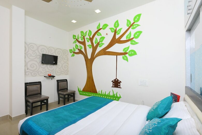 Hotel Oyo 10701 Moukthi Apartment