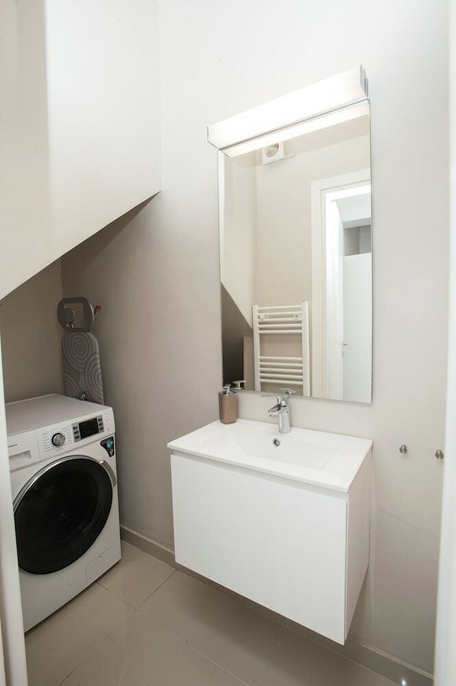 Elaia Luxury Apartments Glyfada