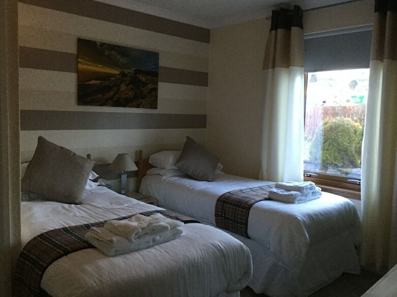 Hotel Inverour Guest House