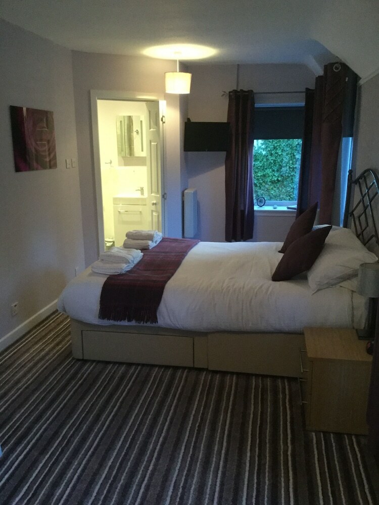 Hotel Inverour Guest House