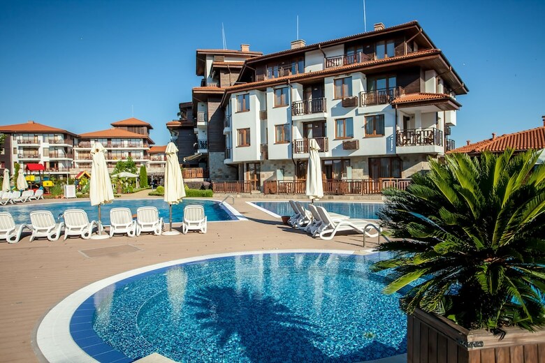 Aparthotel Saint Thomas Apart Complex