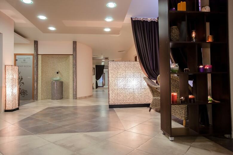 Aparthotel Saint Thomas Apart Complex