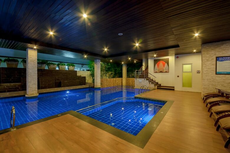 Nora Chaweng Hotel