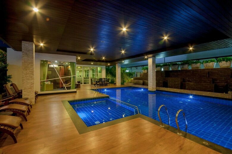 Nora Chaweng Hotel