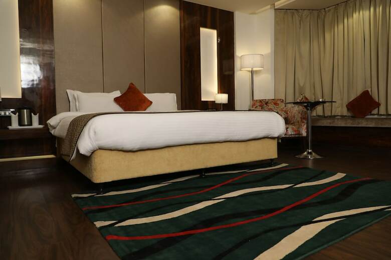 Hotel Ananta Elite, Kota
