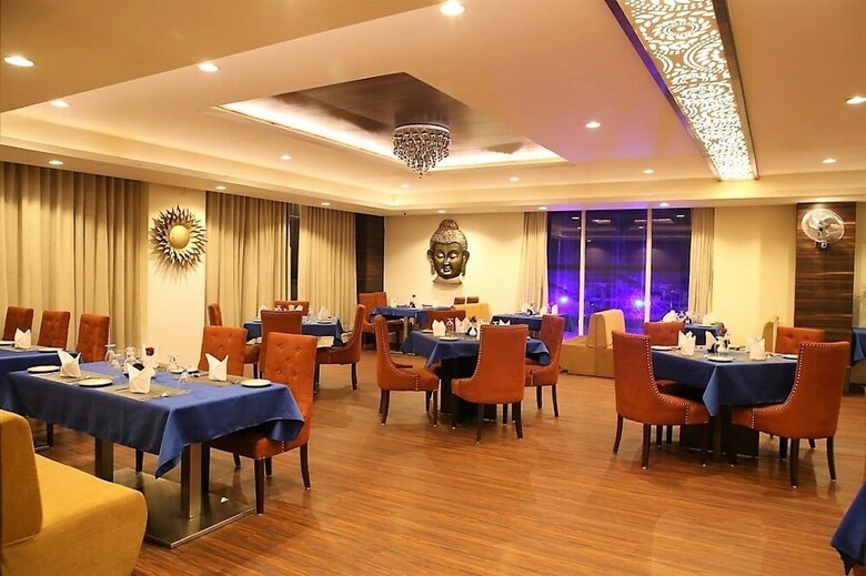 Hotel Ananta Elite, Kota