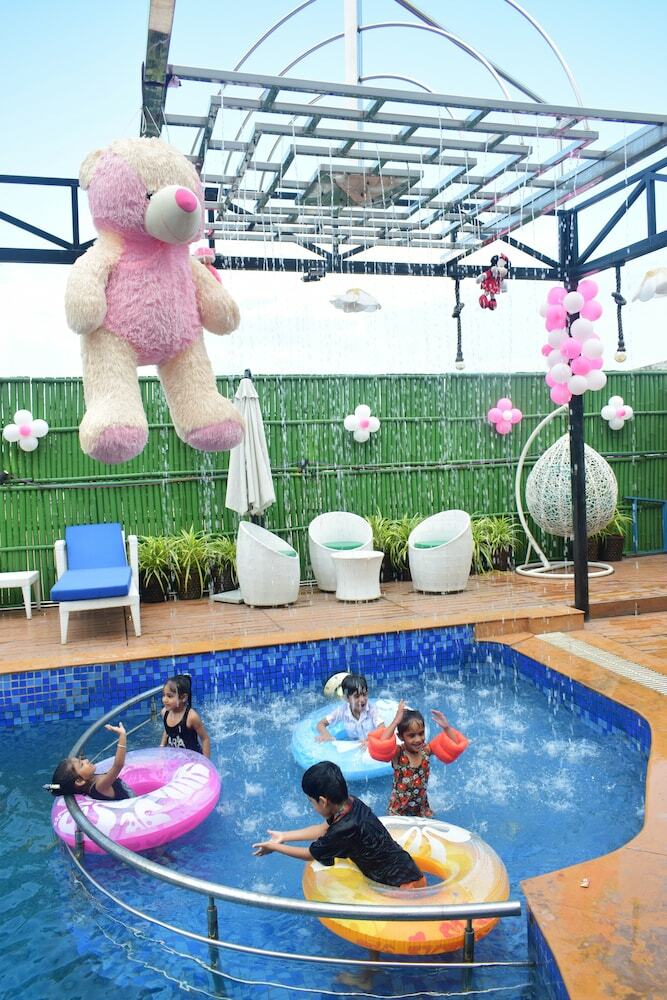 Hotel Ananta Elite, Kota