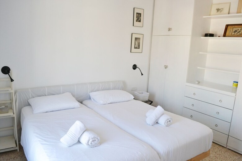 Apartamento 5min Walk Beach - Pkg -bialik Square Tl2