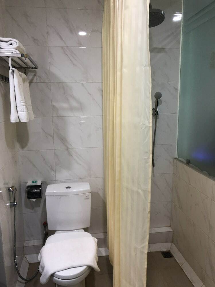 Gold Leaf Hotel