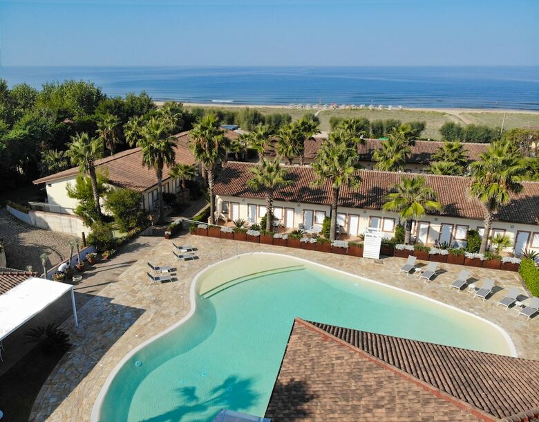 Paestum Inn Beach Resort