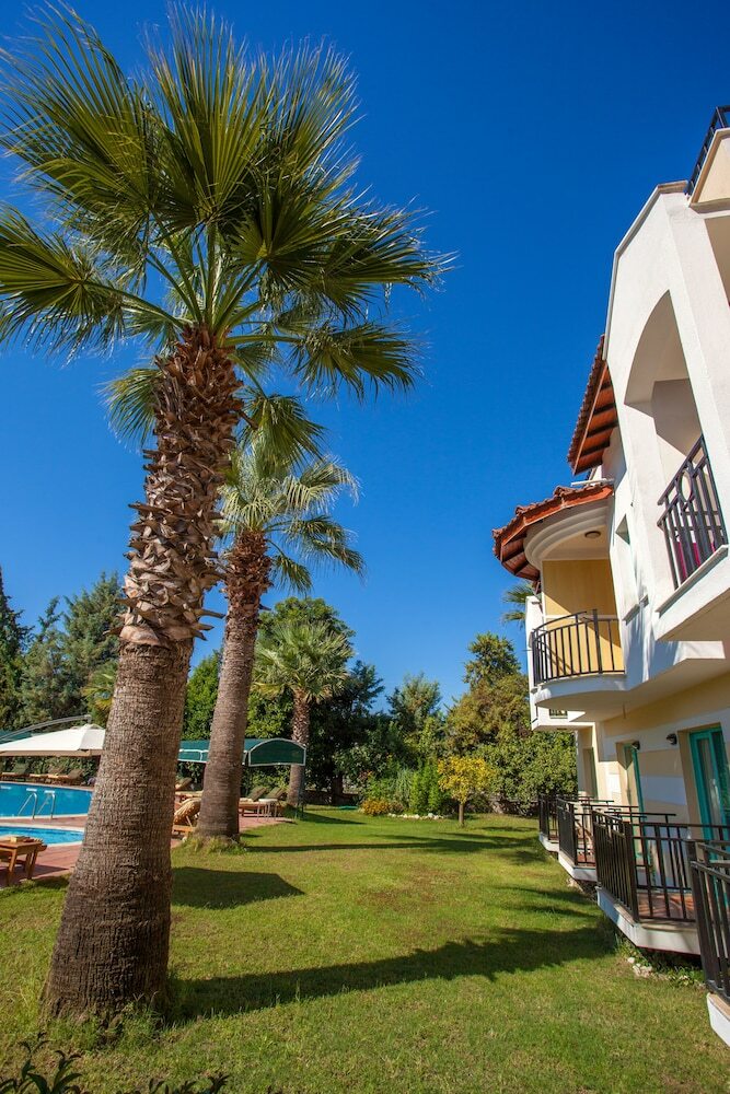 Rebin Beach Hotel
