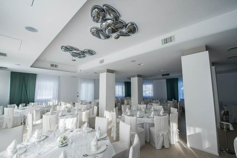 Hotel Malucri Resort