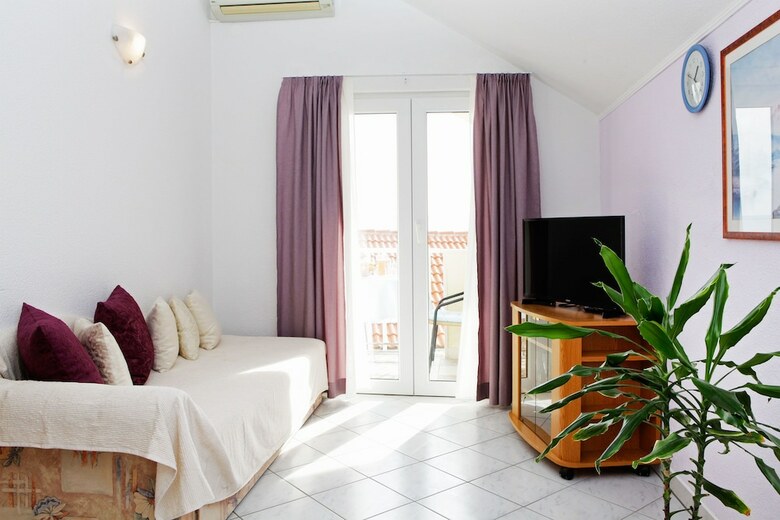 Ratac Apartments