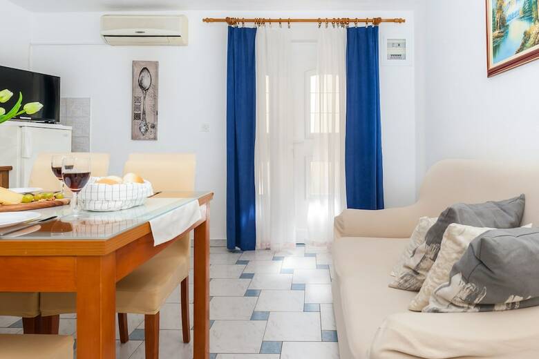 Ratac Apartments
