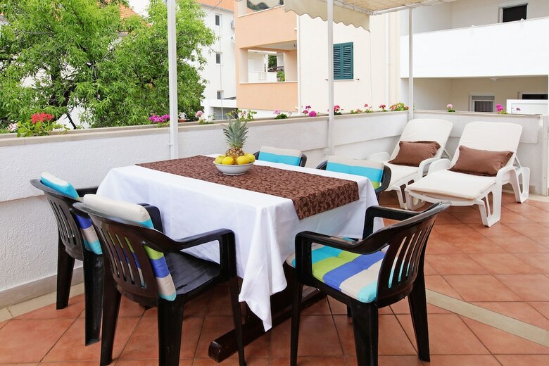 Rose Garden Apartments