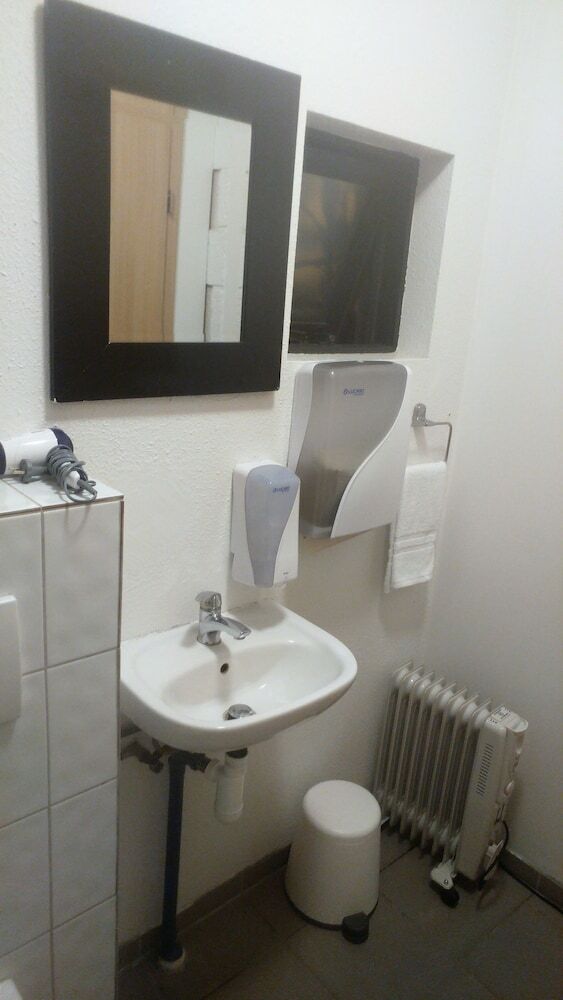 Hostal Borgarnes Hi Hostel